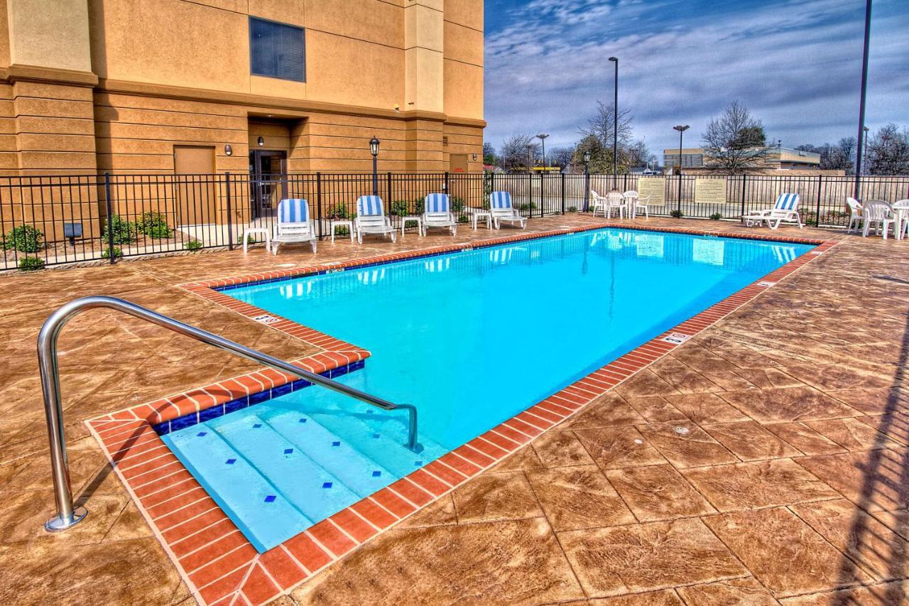 Hampton Inn Clarksdale, Ms Екстер'єр фото